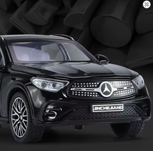Charger l&#39;image dans la galerie, Sokoneo™ Voiture de Collection Mercedes-Benz GLC
