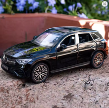 Charger l&#39;image dans la galerie, Sokoneo™ Voiture de Collection Mercedes-Benz GLC
